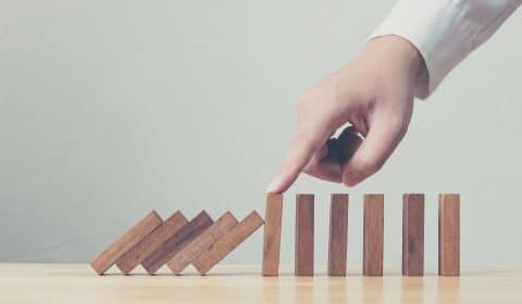 Divers facteurs, comme l'inflation, contribuent à une pression accrue sur les entreprises et impactent le coût du risque des banques.